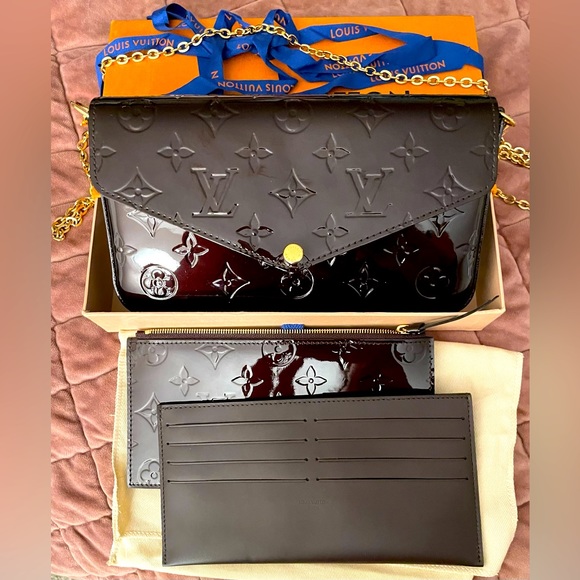 Louis Vuitton Handbags - Louis Vuitton - Amarante Felicie Pochette - Embossed Monogram Vernis | Giftable!
